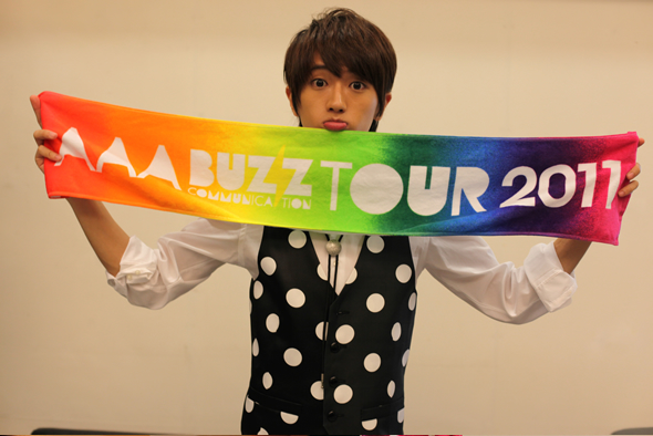 AAA “Buzz Communication”Tour 2011”ツアーグッズ特集｜mu-mo ショップ