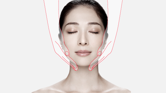 美顔を引き出す4つの「ツボ」