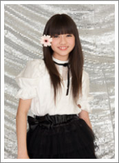新井ひとみ