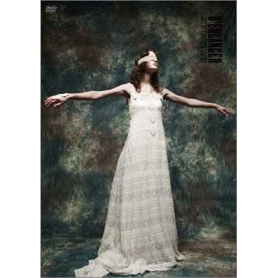 �K�N�F�̎��E