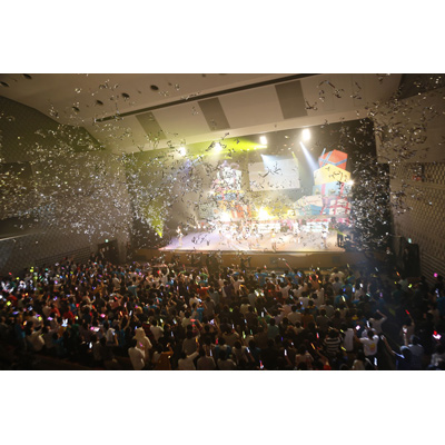 Super GIRLS LIVE TOUR 2013 〜Celebration〜 AT 渋谷公会堂 [Blu-ray]