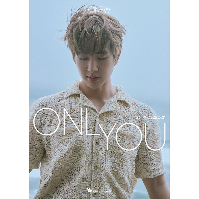 ONEW 1ST PHOTO BOOK�wONLYOU�x