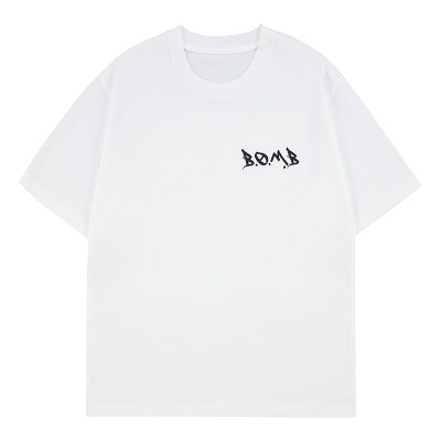 ＜B.O.M.B＞ Tシャツ（WHITE）｜TREASURE｜mu-moショップ