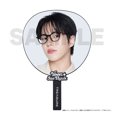 W{ObviYOON JAE HYUKj