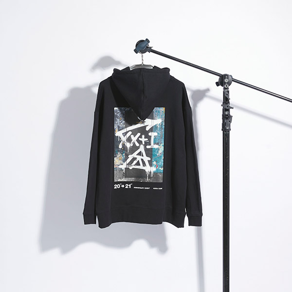 PULLOVER HOODIE<br>（S/M/L）